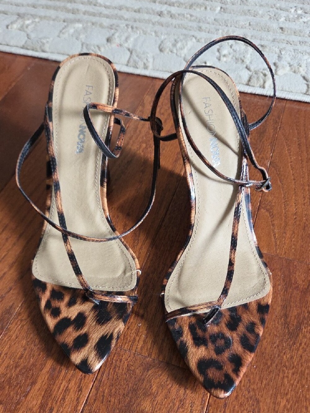 Fashion Nova Leopard-Print Strappy Wedge Heels - Brown/Black Fit Like a Sz 8 - Picture 4 of 9